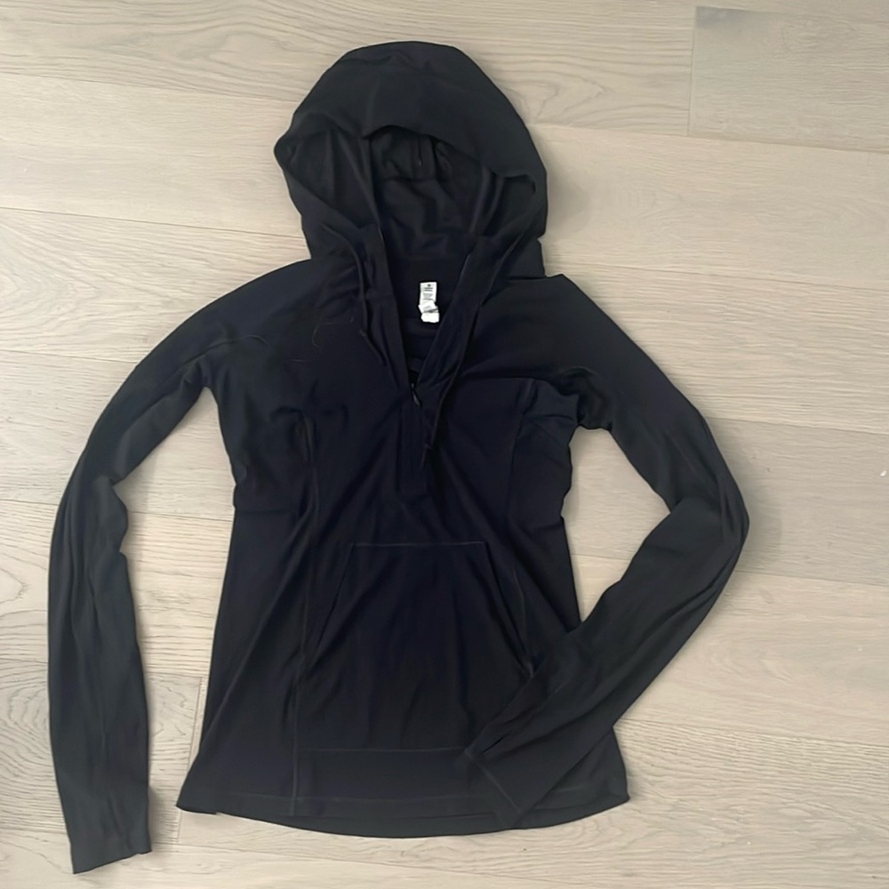 Lululemon Nylon zippered hooded pullover